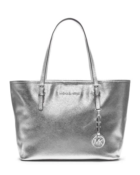 michael kors geldbeutel jet set silber|Jet Set Medium Pocket Tote Bag .